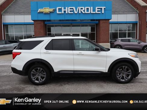 Used 2023 Ford Explorer XLT w/ Equipment Group 202A image 1