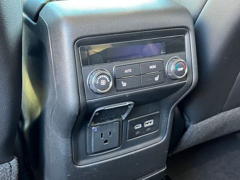 Used 2023 GMC Acadia Denali image 13