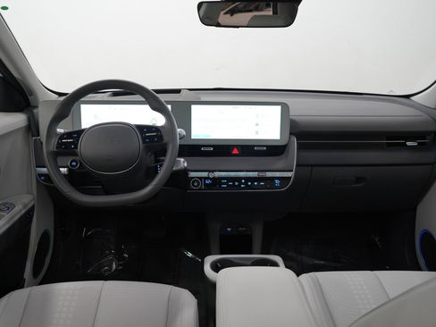 Used 2023 Hyundai Ioniq 5 Limited AWD/4WD image 16