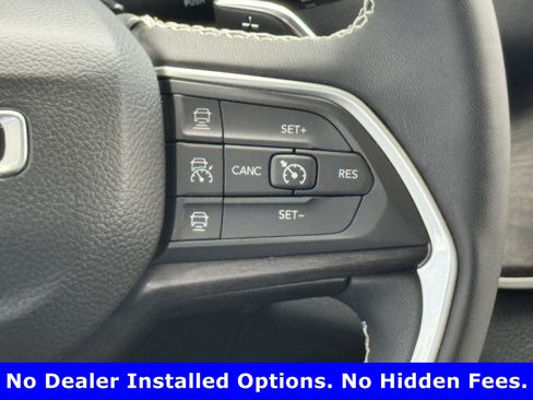 Used 2023 Jeep Grand Cherokee 4WD 4xe image 15