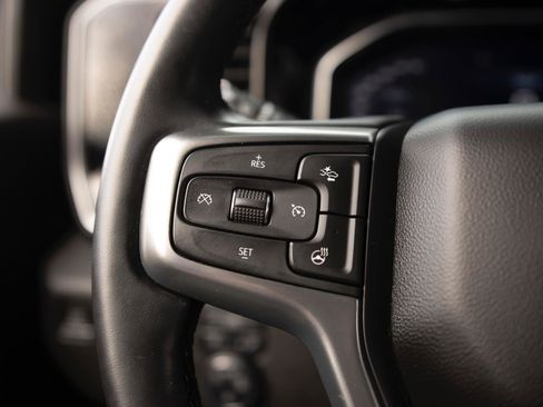 Used 2023 Chevrolet Silverado 1500 LT image 6