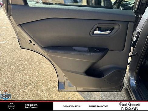 Certified 2026 Nissan Rogue SV FWD image 23