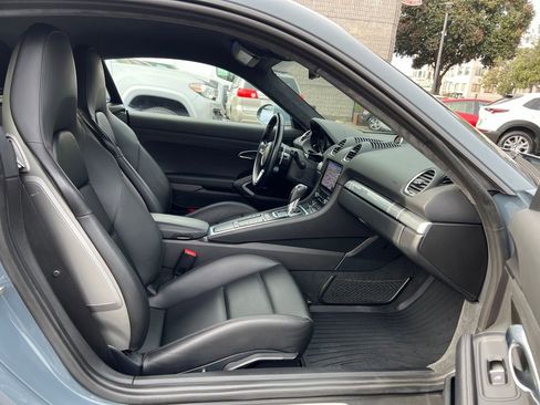 Used 2018 Porsche 718 Cayman GTS image 16