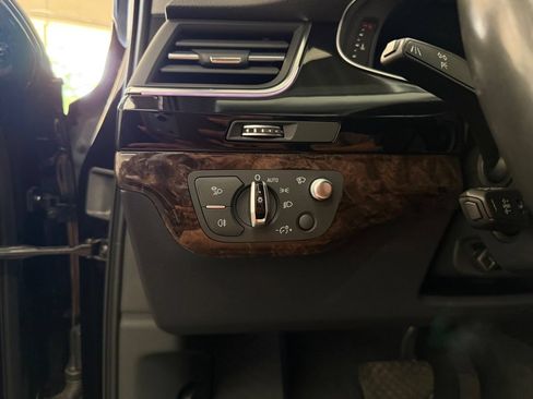 Used 2018 Audi Q7 3.0T Prestige AWD/4WD image 18
