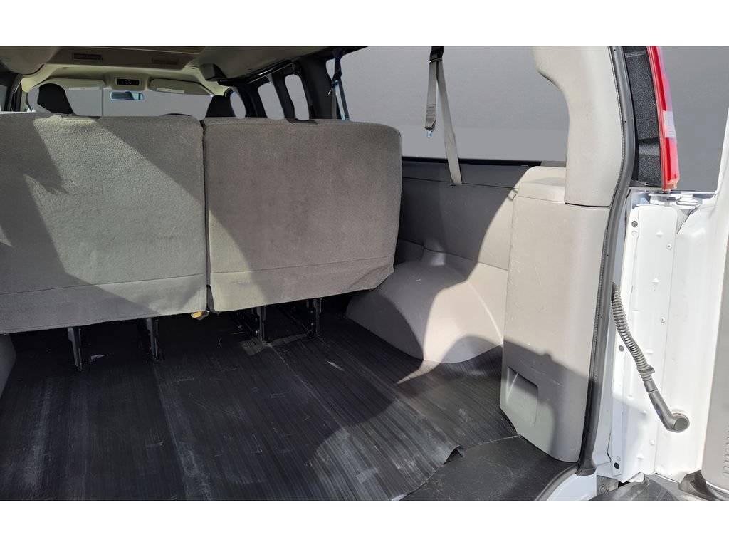 Used 2023 Chevrolet Express 3500 LS RWD image 37