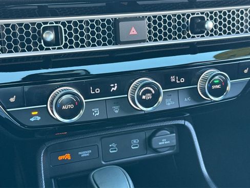 Certified 2025 Honda Civic Sport image 18