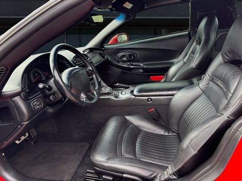 Used 2003 Chevrolet Corvette Coupe RWD image 9