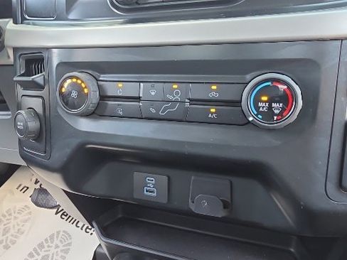 Used 2022 Ford F150 XL w/ Equipment Group 101A High RWD image 18
