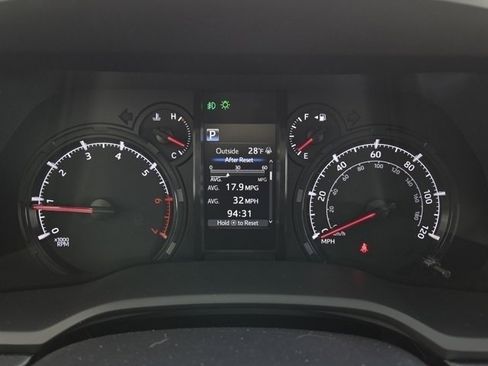 Used 2021 Toyota 4Runner SR5 Premium image 33