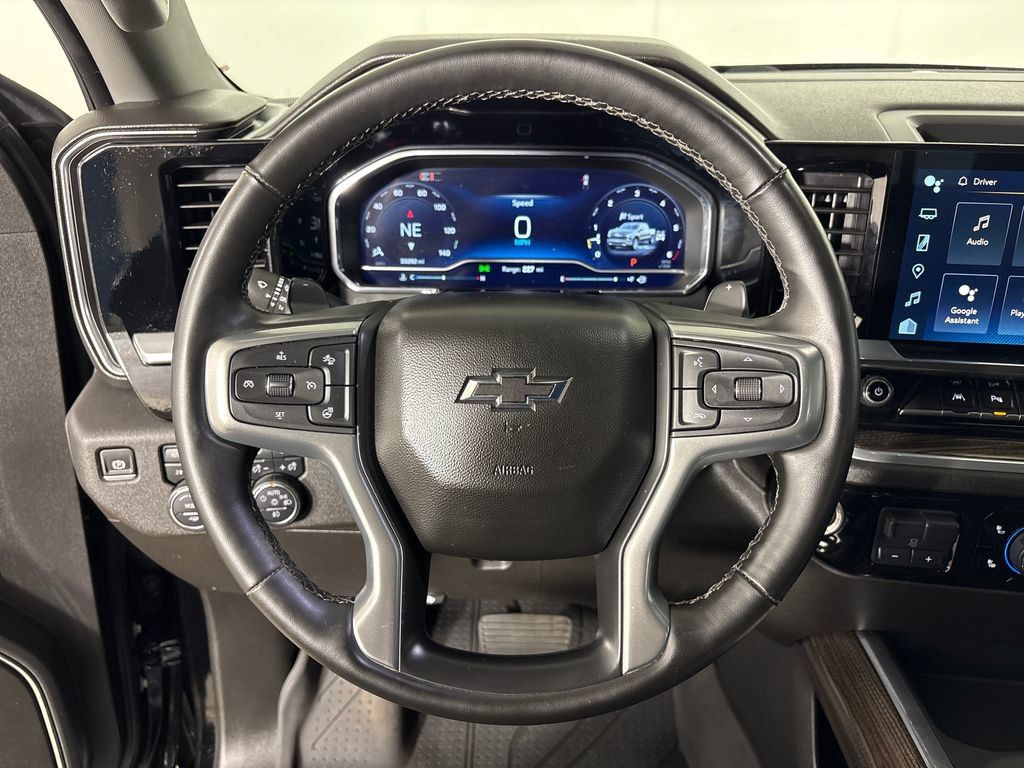 Used 2024 Chevrolet Silverado 1500 RST w/ Redline Edition AWD/4WD image 16