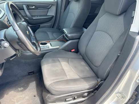 Used 2014 Chevrolet Traverse LT w/ All-Star Edition FWD image 19