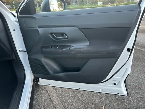 New 2026 Nissan Kicks S image 14