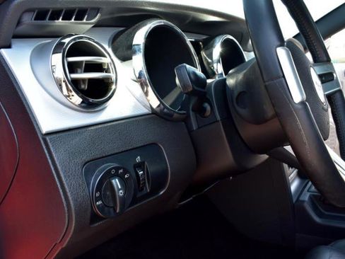 Used 2006 Ford Mustang GT image 41