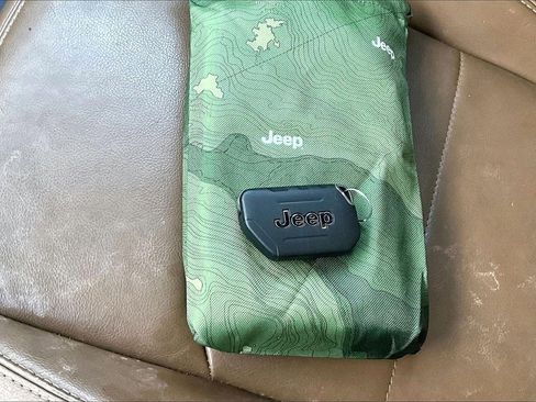 Used 2023 Jeep Wrangler Unlimited Sahara w/ Cold Weather Group image 34