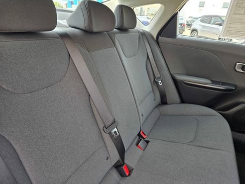Used 2025 Kia K4 FWD image 21