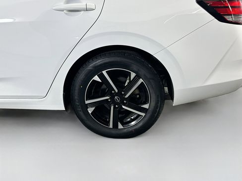 Used 2024 Nissan Sentra SV image 11