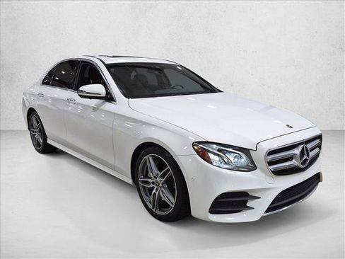 Used 2019 Mercedes-Benz E 300 image 3