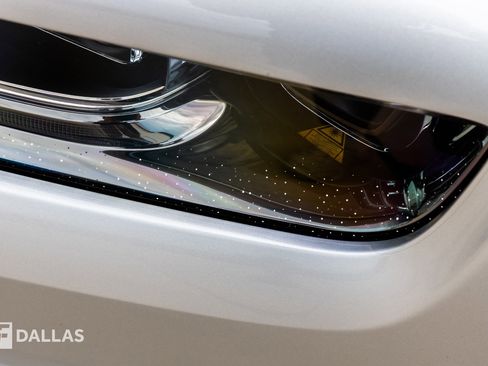 Used 2023 Rolls-Royce Phantom Sedan w/ The Phantom Package image 9