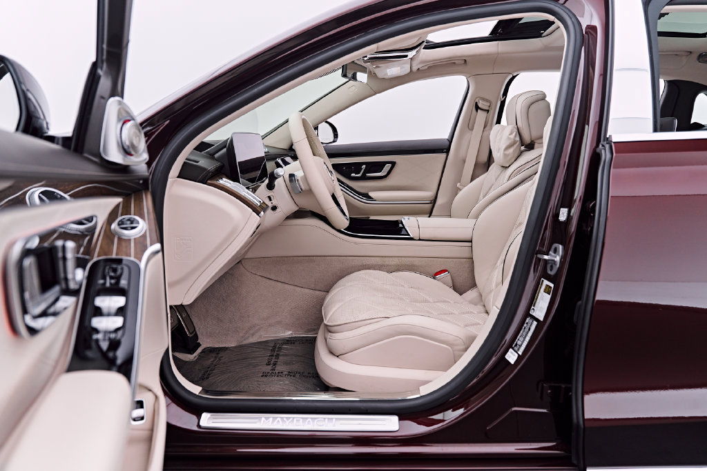 Used 2024 Mercedes-Benz Maybach S 680 4MATIC image 40