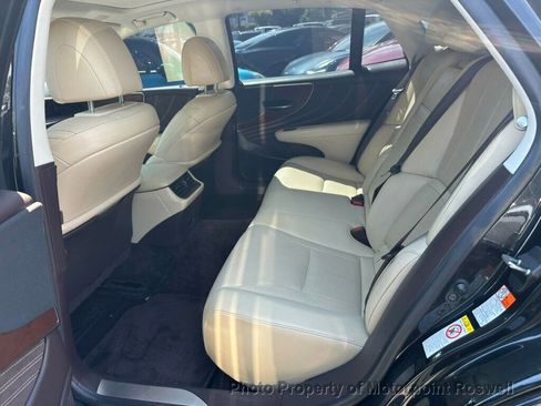 Used 2019 Lexus LS 500 w/ Accessory Package (Z2) RWD image 17