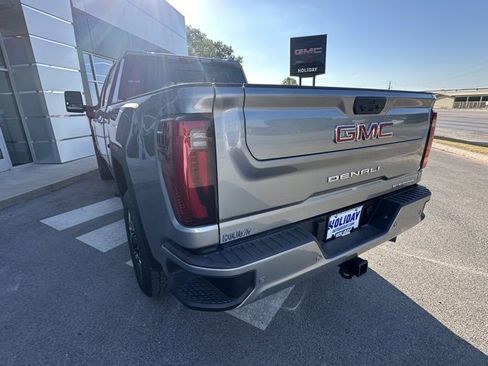New 2026 GMC Sierra 2500 Denali w/ Denali Reserve Package image 8