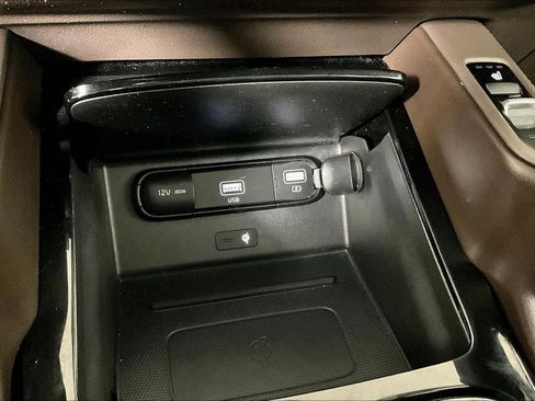 Used 2022 Kia Telluride SX image 32