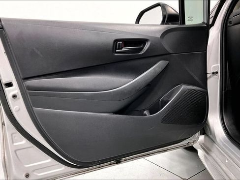Used 2022 Toyota Corolla LE FWD image 21