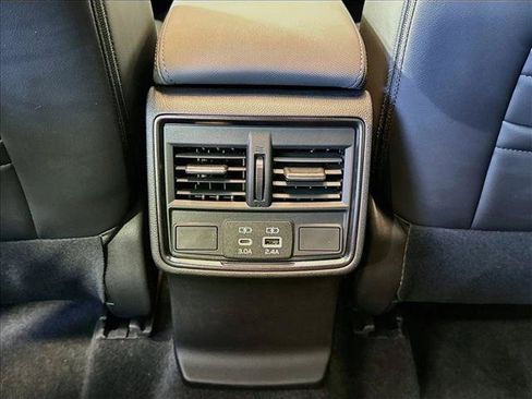 Used 2026 Subaru Forester Limited AWD/4WD image 24