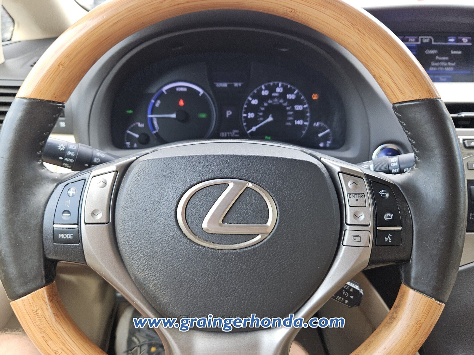 Used 2015 Lexus RX 450h AWD image 19
