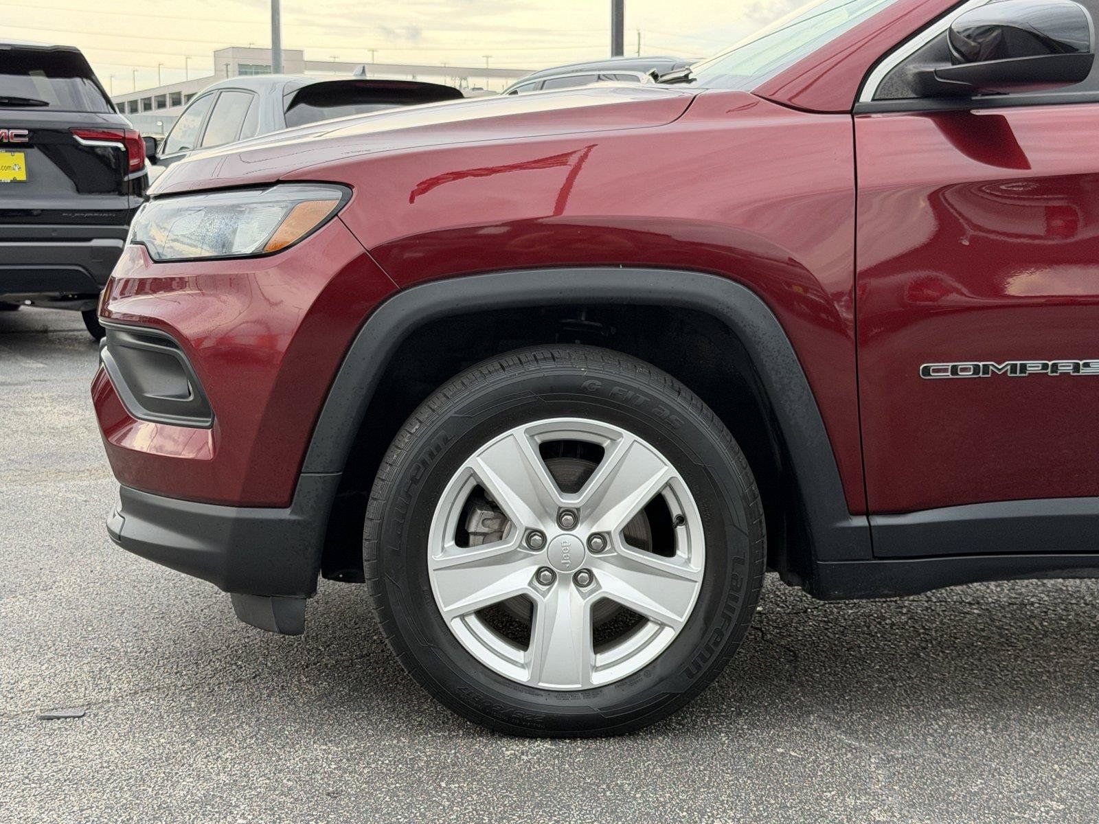 Used 2022 Jeep Compass Latitude w/ Convenience Group FWD image 10