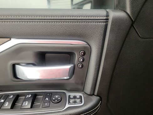 Used 2024 RAM 2500 Laramie w/ Safety Group AWD/4WD image 3