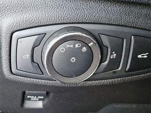 Used 2019 Lincoln MKC Premiere image 14