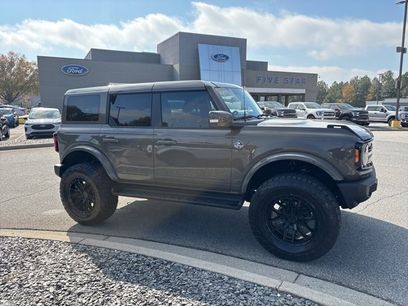 New 2025 Ford Bronco Outer Banks