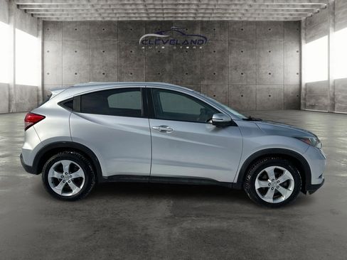 Used 2016 Honda HR-V EX-L image 2