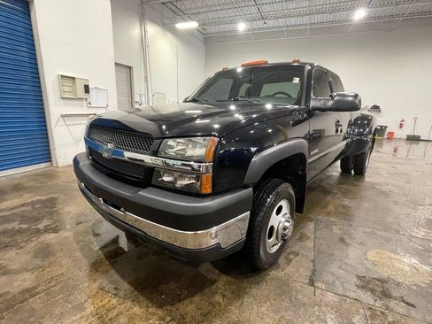 Used 2004 Chevrolet Silverado 3500 4x4 Extended Cab w/ Skid Plate Package image 3