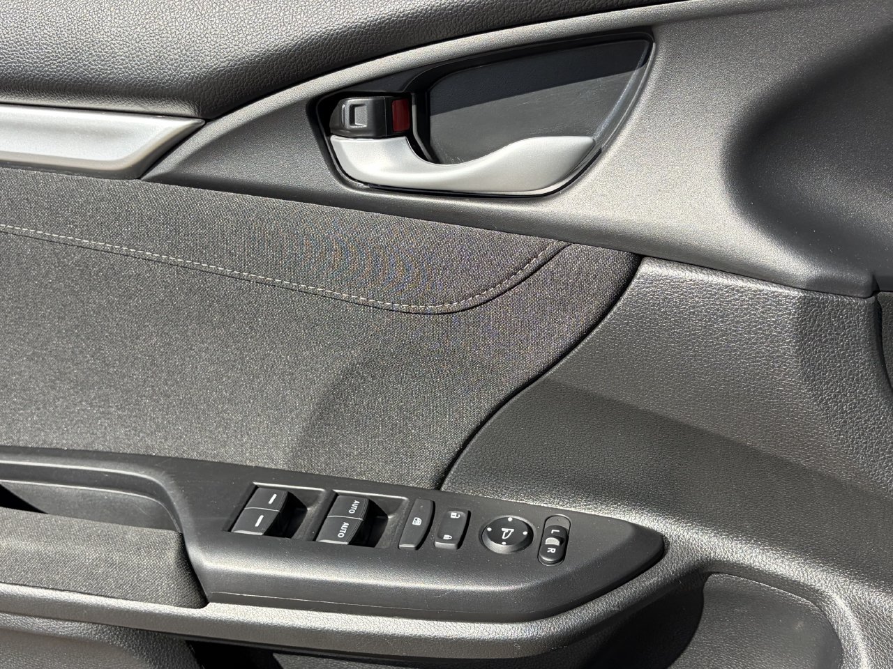 Used 2021 Honda Civic EX image 31
