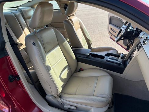 Used 2006 Ford Mustang Coupe image 24