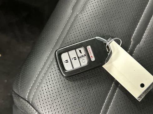 Used 2019 Honda CR-V Touring image 33