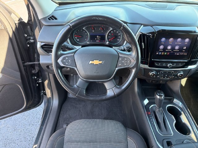 Used 2020 Chevrolet Traverse LT FWD image 15