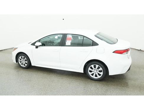 New 2026 Toyota Corolla LE image 4