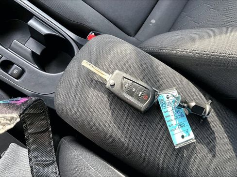 Used 2024 Toyota Corolla LE image 15