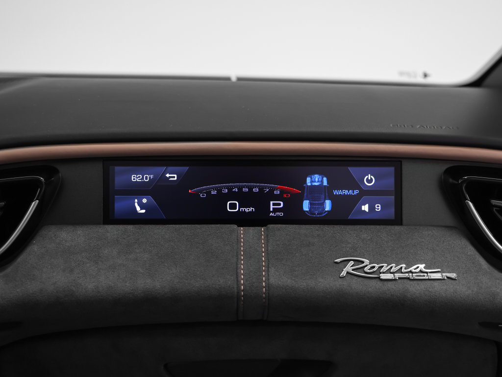 Used 2024 Ferrari Roma Spider RWD image 31