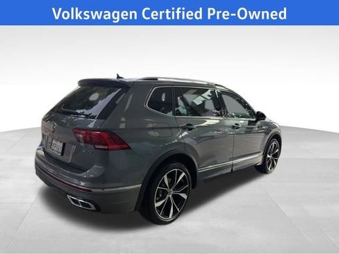Certified 2024 Volkswagen Tiguan SEL R-Line image 9