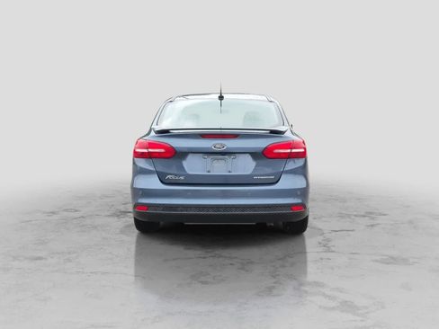 Used 2018 Ford Focus Titanium FWD image 7