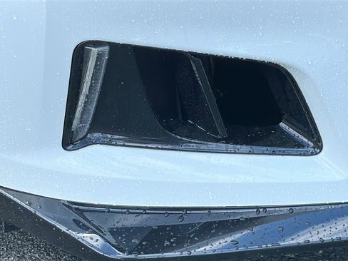 Used 2019 Chevrolet Camaro ZL1 image 5