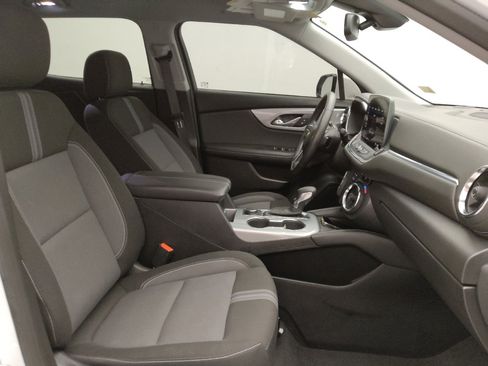 Used 2024 Chevrolet Blazer LT w/ Convenience Package FWD image 21