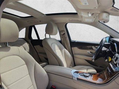 Certified 2019 Mercedes-Benz GLC 300 4MATIC image 25