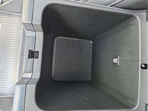 New 2025 Jeep Grand Cherokee L Limited w/ Luxury Tech Group II image 21