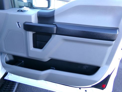 Used 2019 Ford F250 XL w/ Power Equipment Group image 29