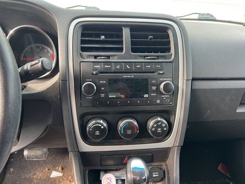 Used 2010 Dodge Caliber SXT image 8